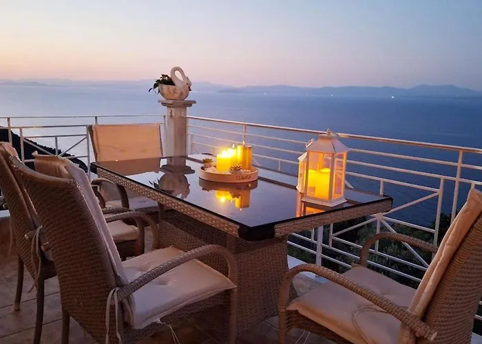 Magical Dawn From Leonidio To Tyros Appartement *