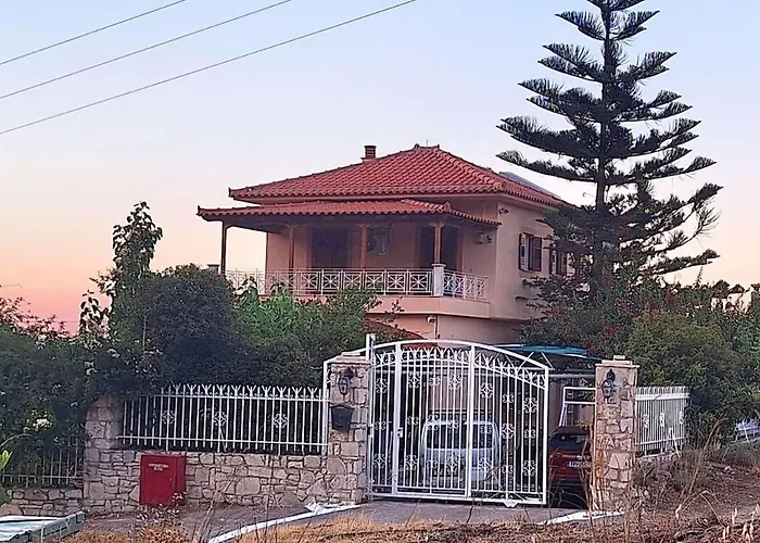 Magical Dawn From Leonidio To Tyros Appartement *